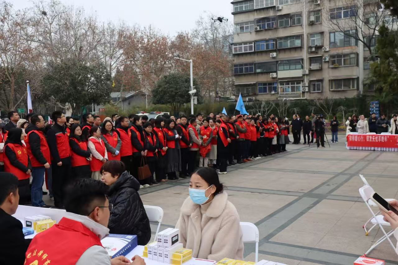 河南法本律师事务所党支部 开展“学雷锋·文明实践我行动”主题活动