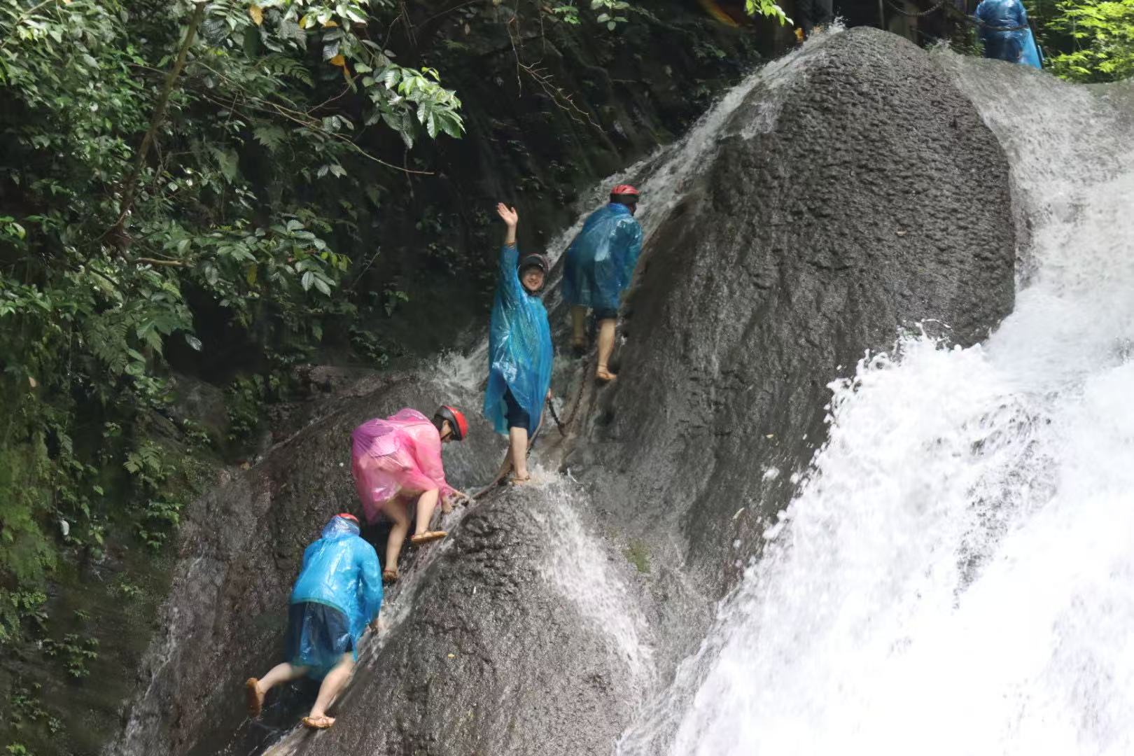 桂林阳朔团建之旅，共筑团结奋进之路